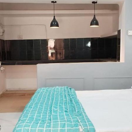 Janki Kunj Varanasi- 3 Room Home Экстерьер фото