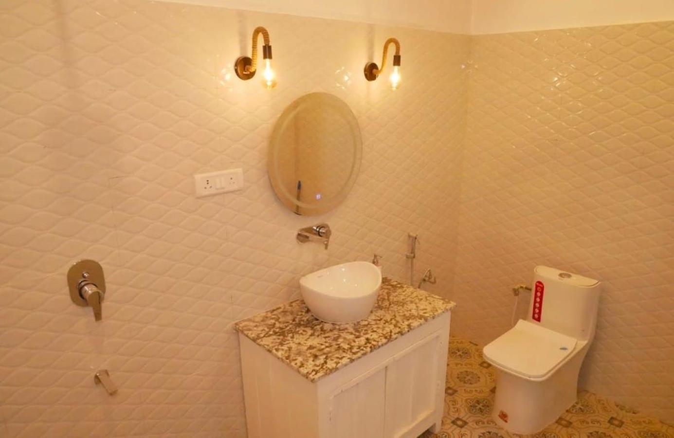 Janki Kunj Varanasi- 3 Room Home Экстерьер фото